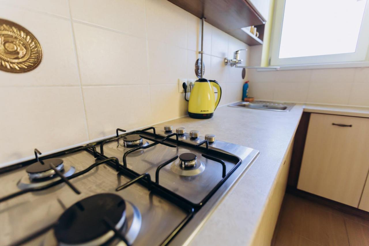 Затишні Apartments Біля Жд Вокзалу Ivano-Frankivsk Exterior foto